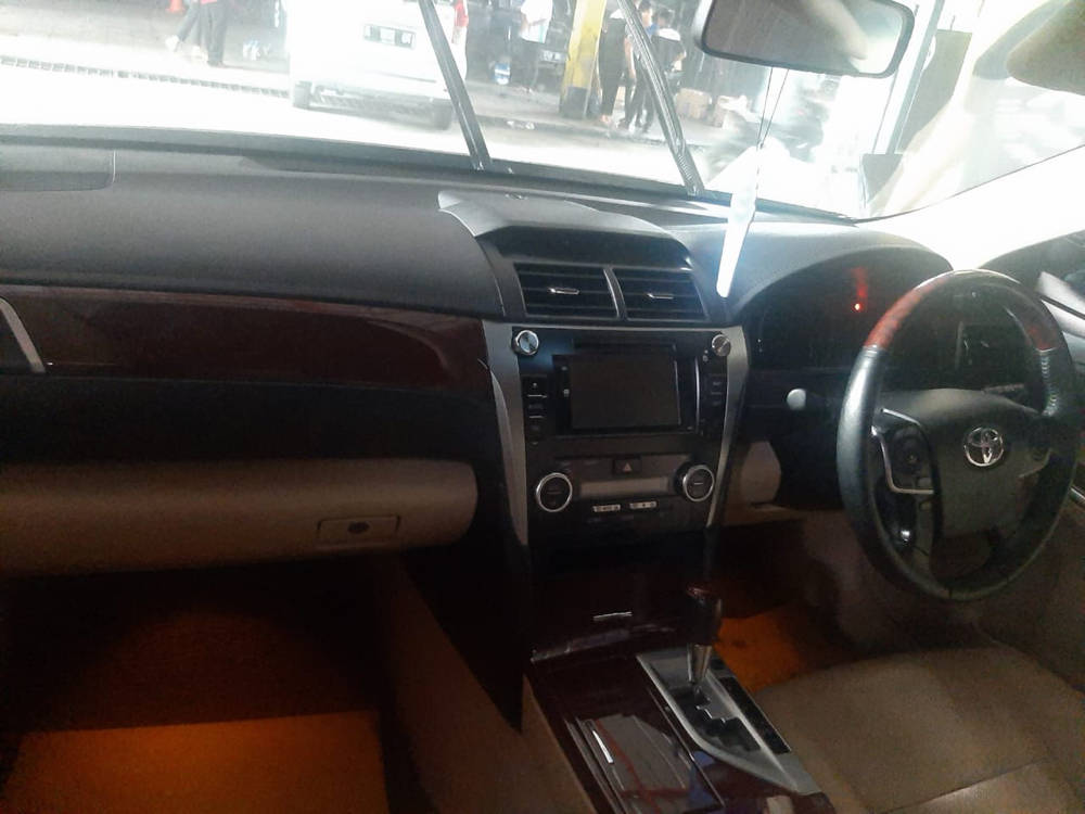 Old 2014 Toyota Camry V 2.5L AT V 2.5L AT