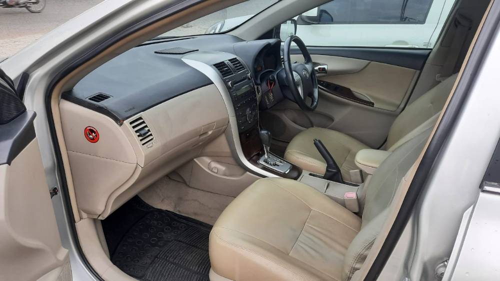 Old 2012 Toyota Corolla Altis G 1.8L AT G 1.8L AT