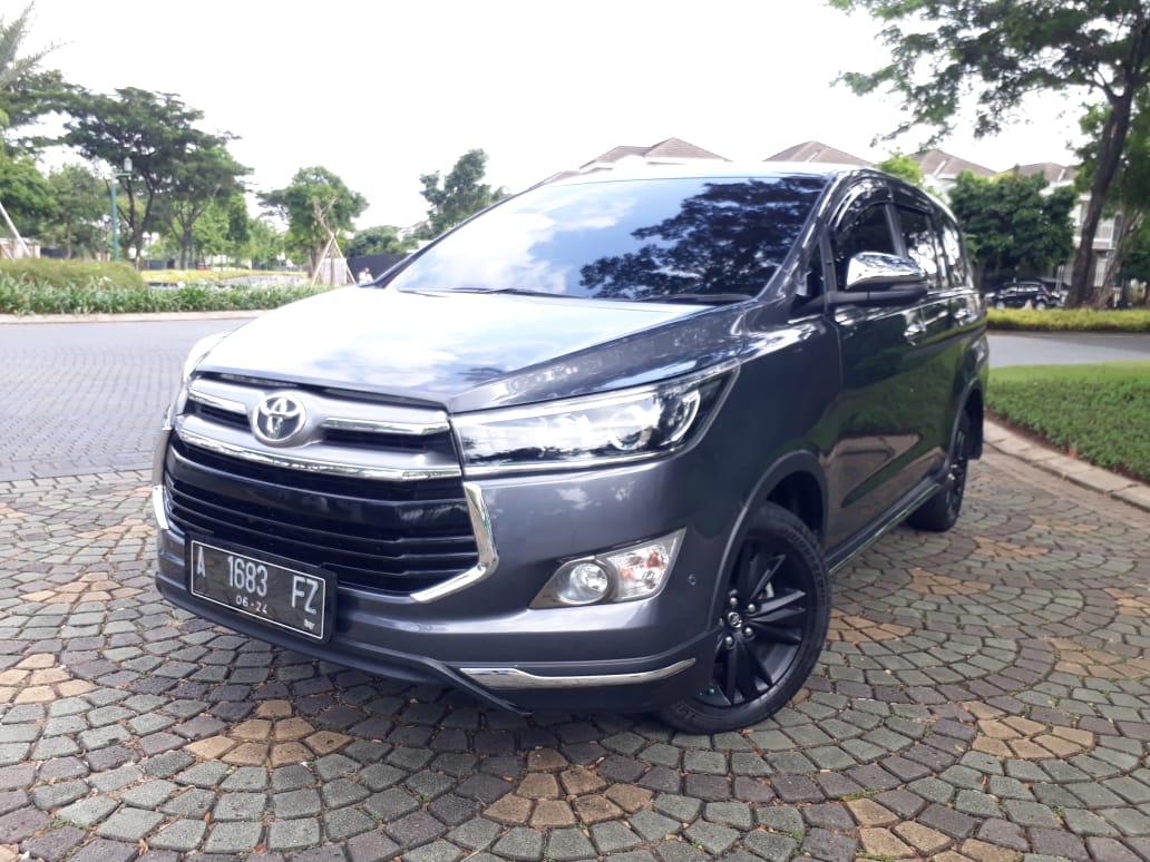 2019 Toyota Kijang Innova 2.4L Venturer AT