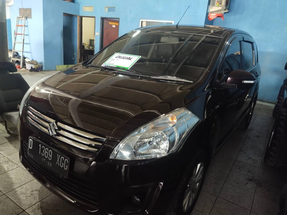 Beli mobil bekas