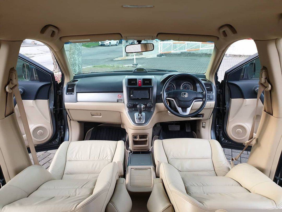 Dijual 2011 Honda CRV Standar 1.5L AT Standar 1.5L AT Bekas