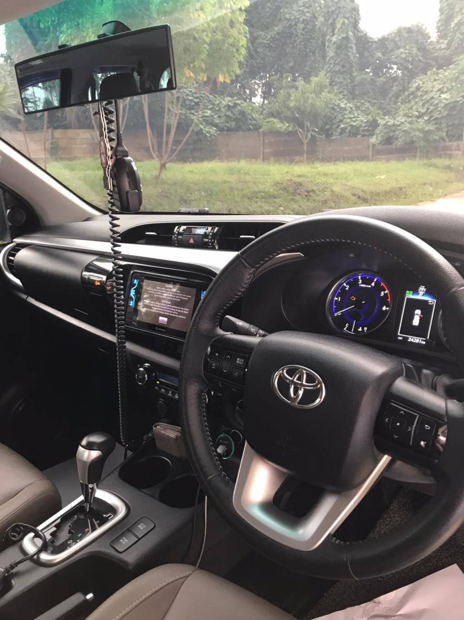 Used 2019 Toyota Hilux 2.4L D-Cab V AT 2.4L D-Cab V AT for sale
