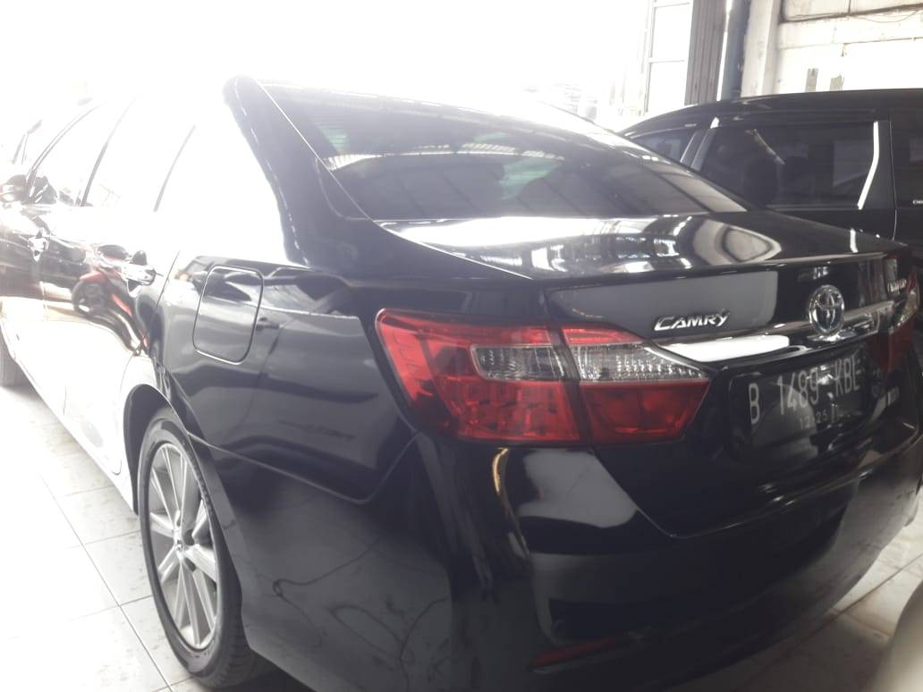 Used 2014 Toyota Camry  Hybrid AT Hybrid AT for sale
