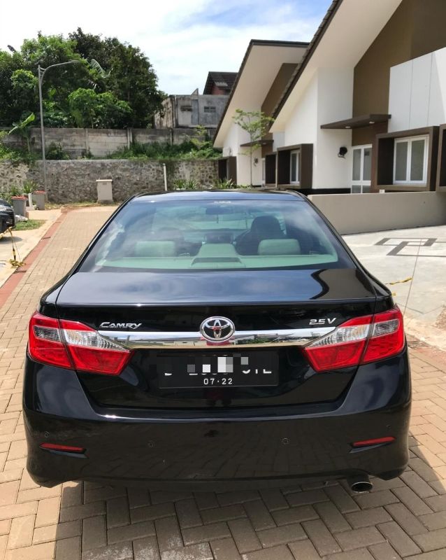 Used 2012 Toyota Camry V 2.5L AT V 2.5L AT for sale