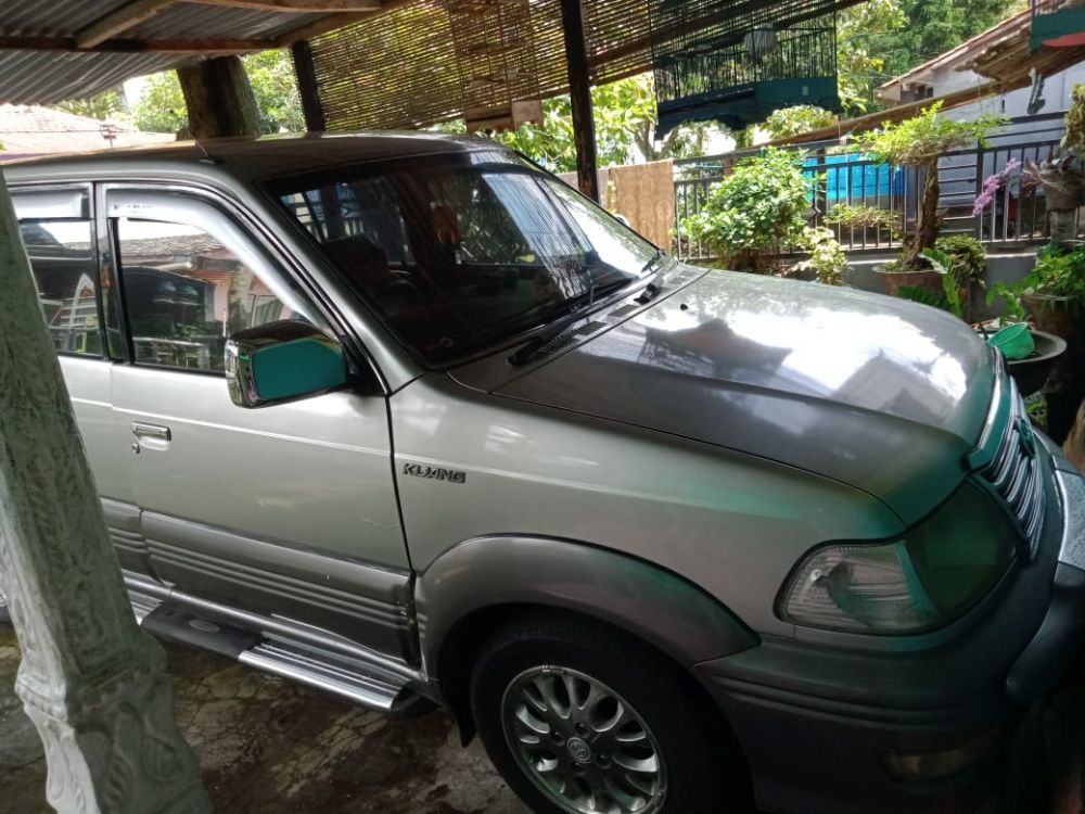 Dapatkan Informasi Harga & Penjual Mobil Bekas Toyota Kijang Innova ...