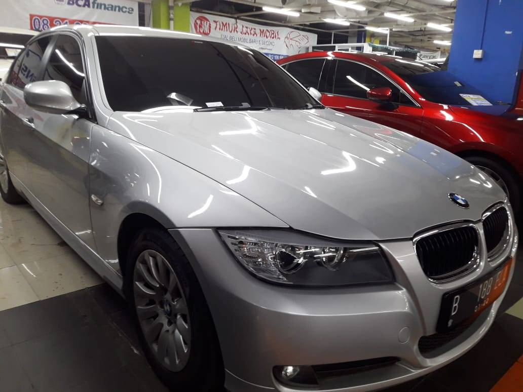 2009 BMW 3 Series Sedan 320i Sport 320i Sport tua