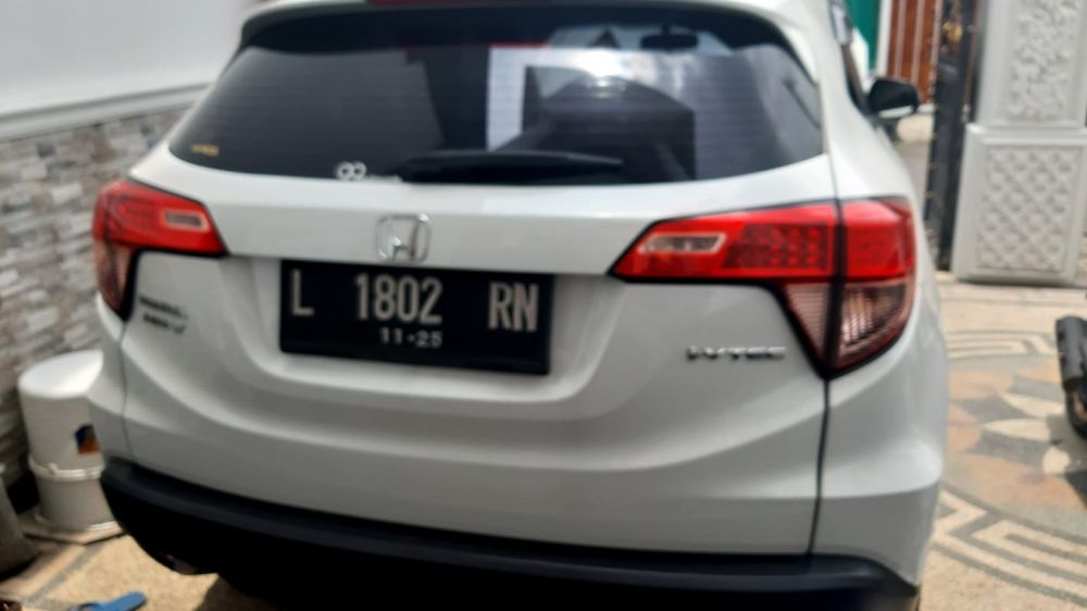Dijual 2015 Honda HRV  1.5 E CVT SE 1.5 E CVT SE Bekas