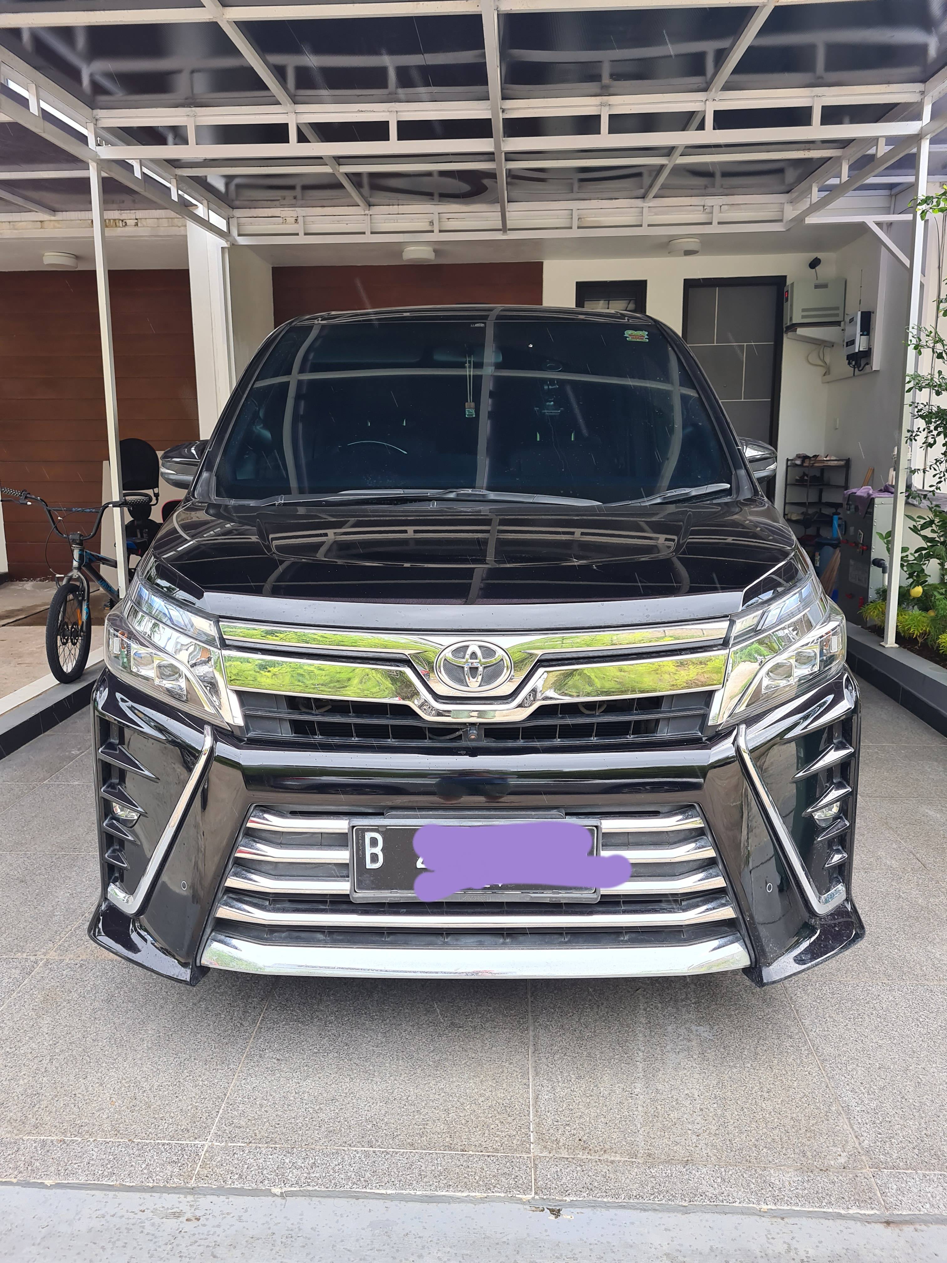 2019 Toyota Voxy 2.0L AT 2.0L AT bekas