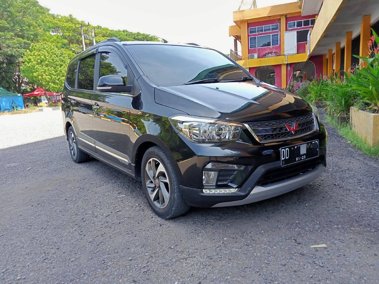 Old 2018 Wuling Confero S S 1.5 L LUX 7 SEATER S 1.5 L LUX 7 SEATER