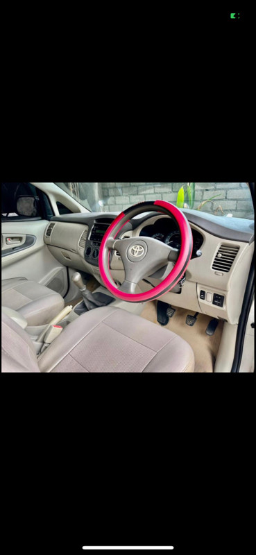 2010 Toyota Kijang Innova 2010 Toyota Kijang Innova