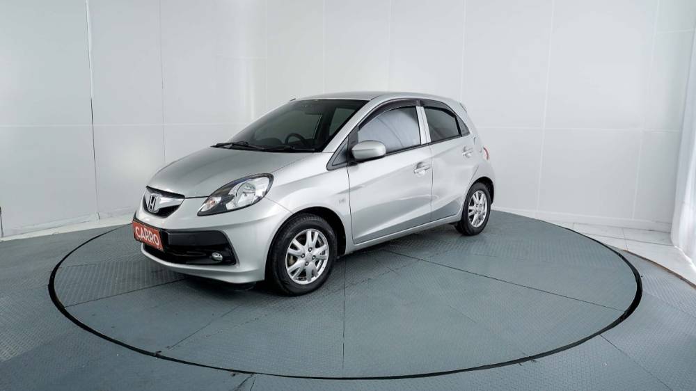 2015 Honda Brio  1.2 E MT 1.2 E MT tua