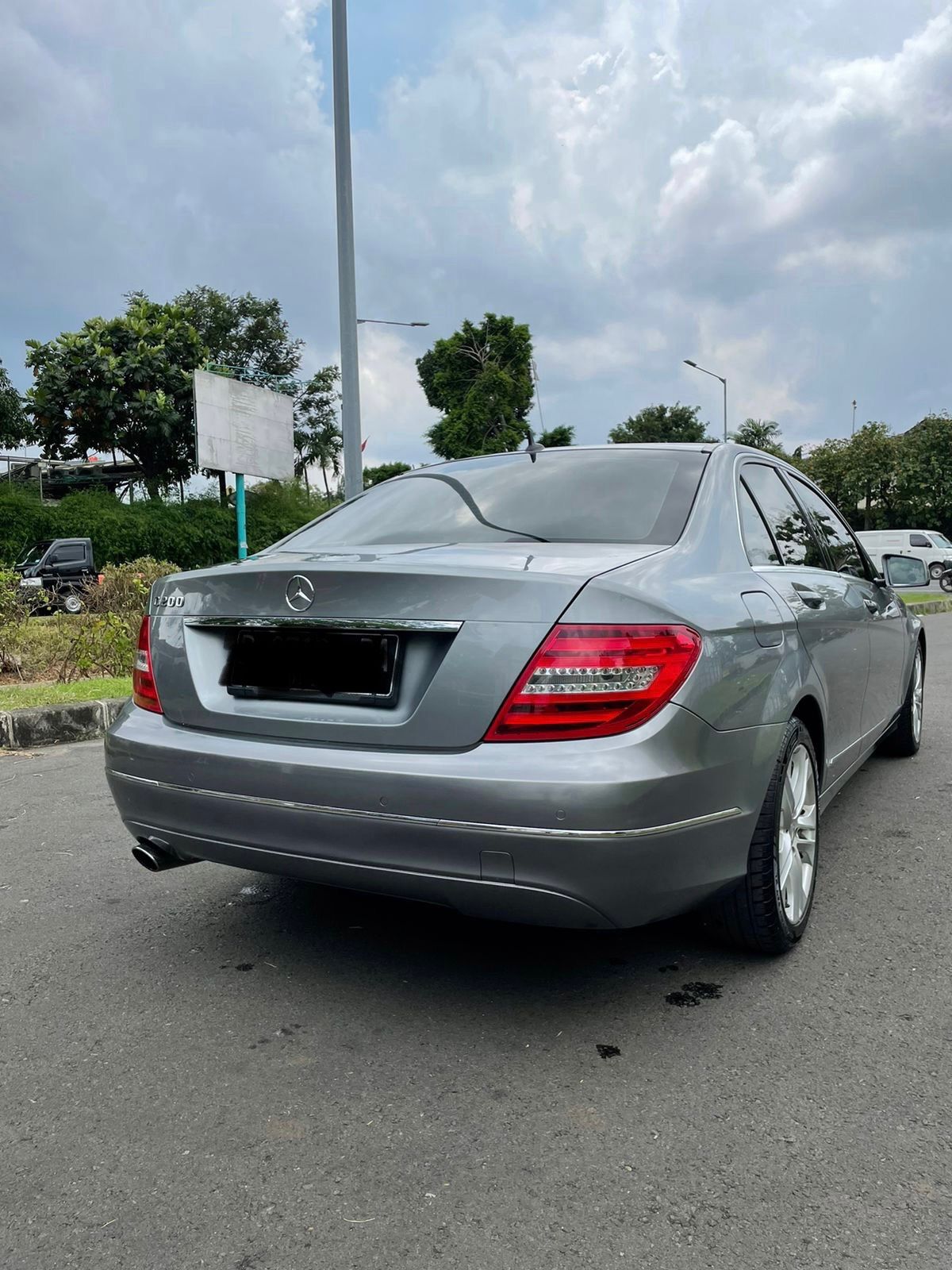 Used 2011 Mercedes Benz C-Class  C200 C200 for sale