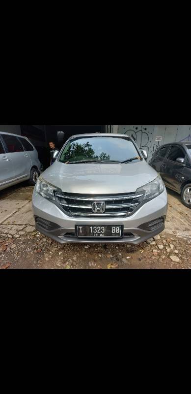 2013 Honda CRV  2.0 i-VTEC AT 2.0 i-VTEC AT bekas