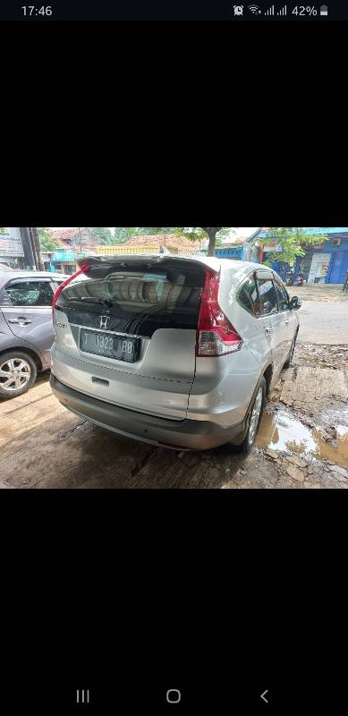 2013 Honda CRV  2.0 i-VTEC AT 2.0 i-VTEC AT tua