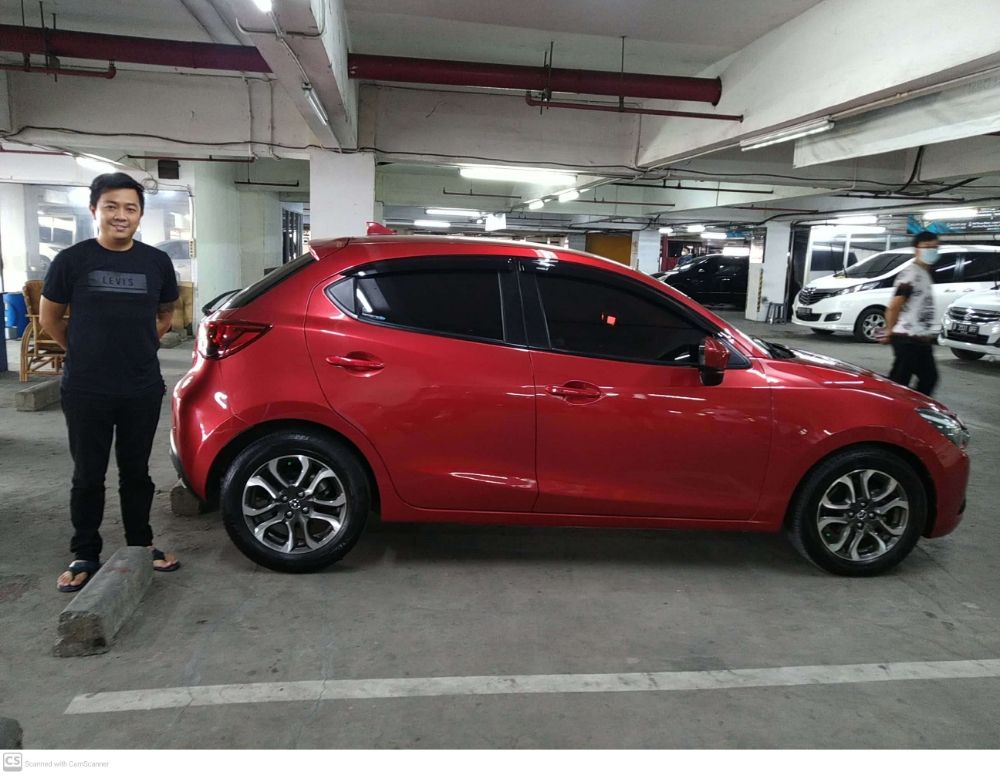 Dijual 2015 Mazda 2  R AT R AT Bekas