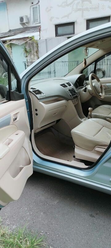 2013 Suzuki Ertiga  1.4 GX M/T ELEGANT PLUS 1.4 GX M/T ELEGANT PLUS tua
