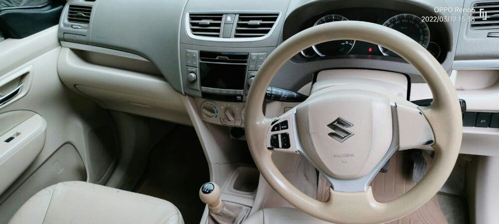 Dijual 2013 Suzuki Ertiga  1.4 GX M/T ELEGANT PLUS 1.4 GX M/T ELEGANT PLUS Bekas