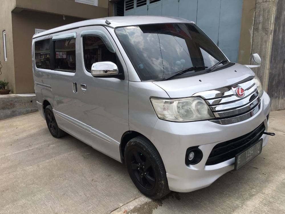 Dijual 2014 Daihatsu Luxio  1.5 D MT FH 1.5 D MT FH Bekas
