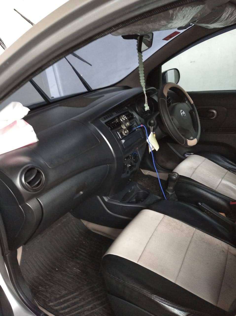 2012 Nissan Grand Livina 2012 Nissan Grand Livina