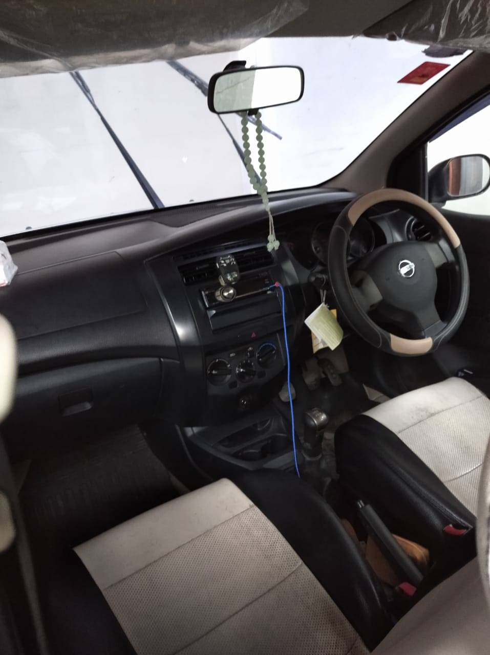 2012 Nissan Grand Livina 2012 Nissan Grand Livina