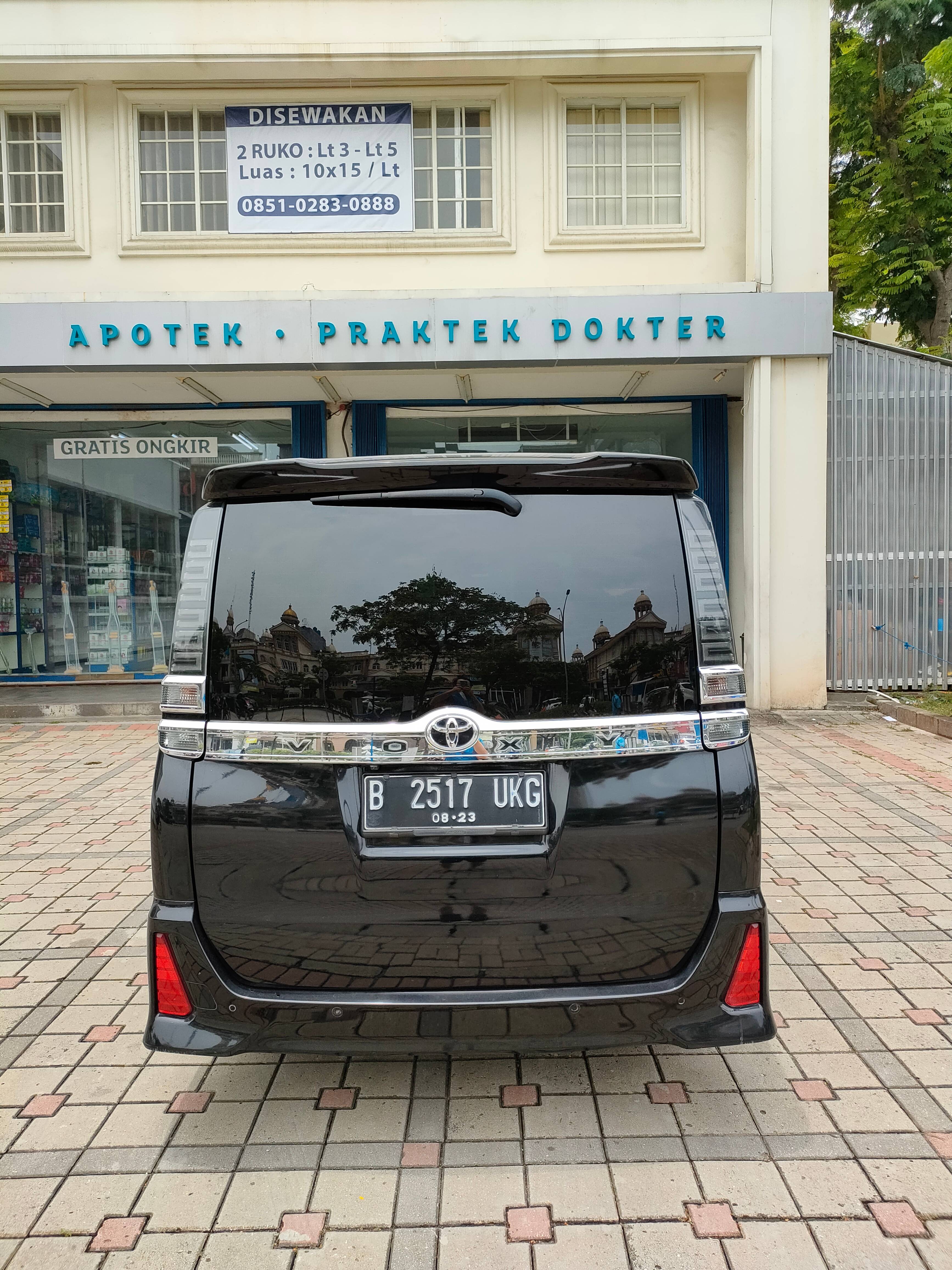 2018 Toyota Voxy 2.0L AT 2.0L AT tua