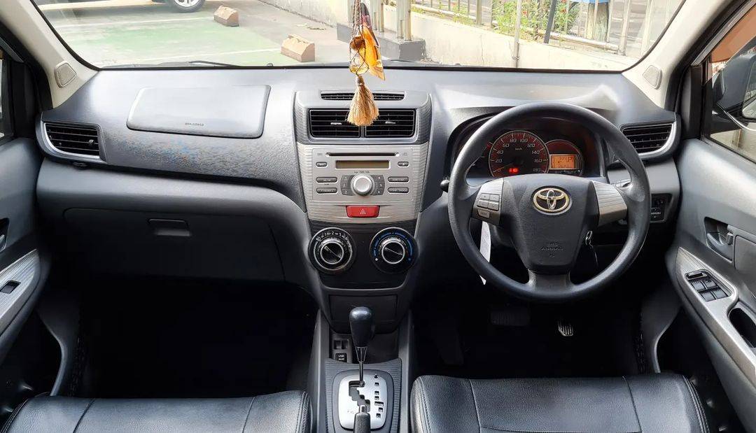 2013 Toyota Veloz 2013 Toyota Veloz