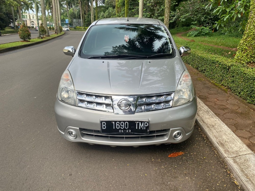 2012 Nissan Grand Livina