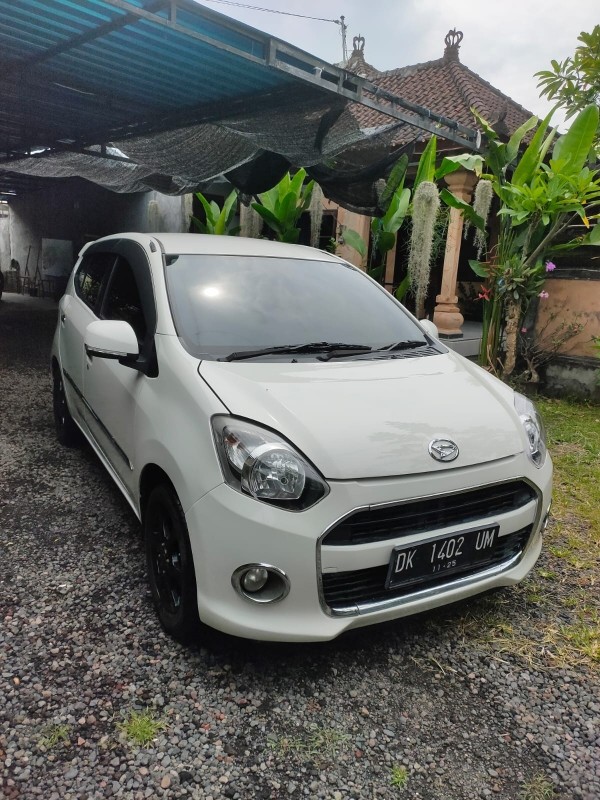 2015 Daihatsu Ayla 