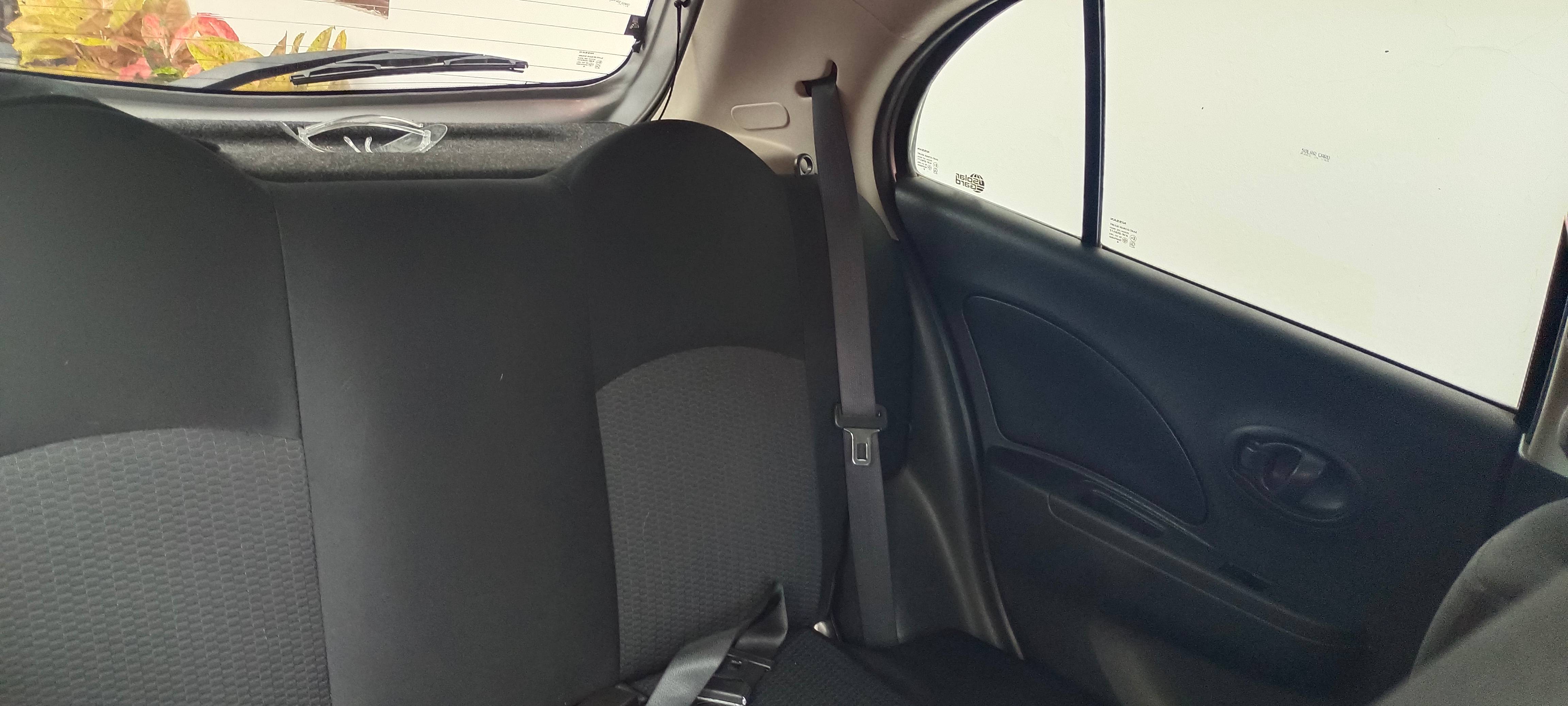 Second Hand 2011 Nissan March Second Hand 2011 Nissan March