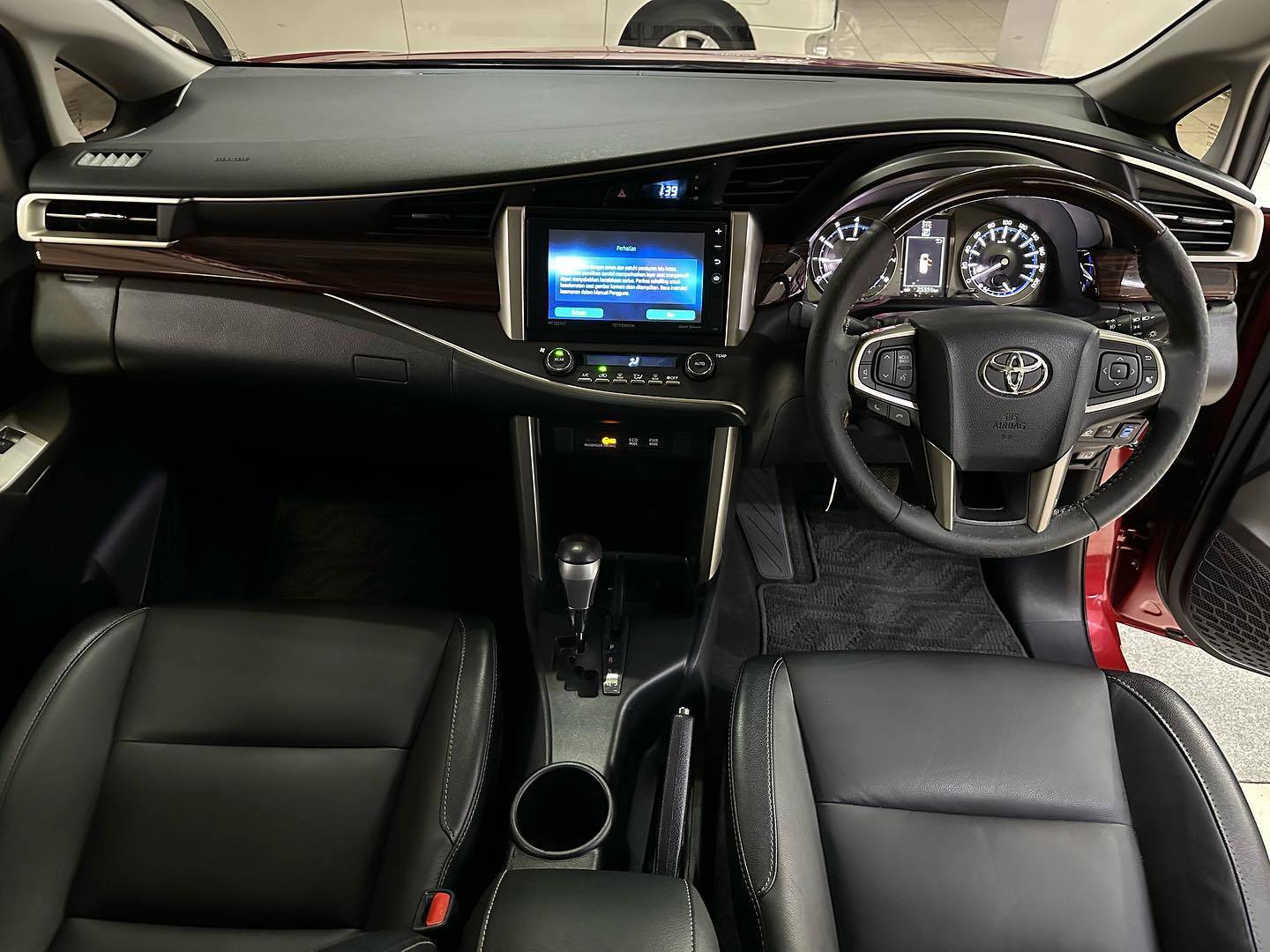 2017 Toyota Kijang Innova 2017 Toyota Kijang Innova