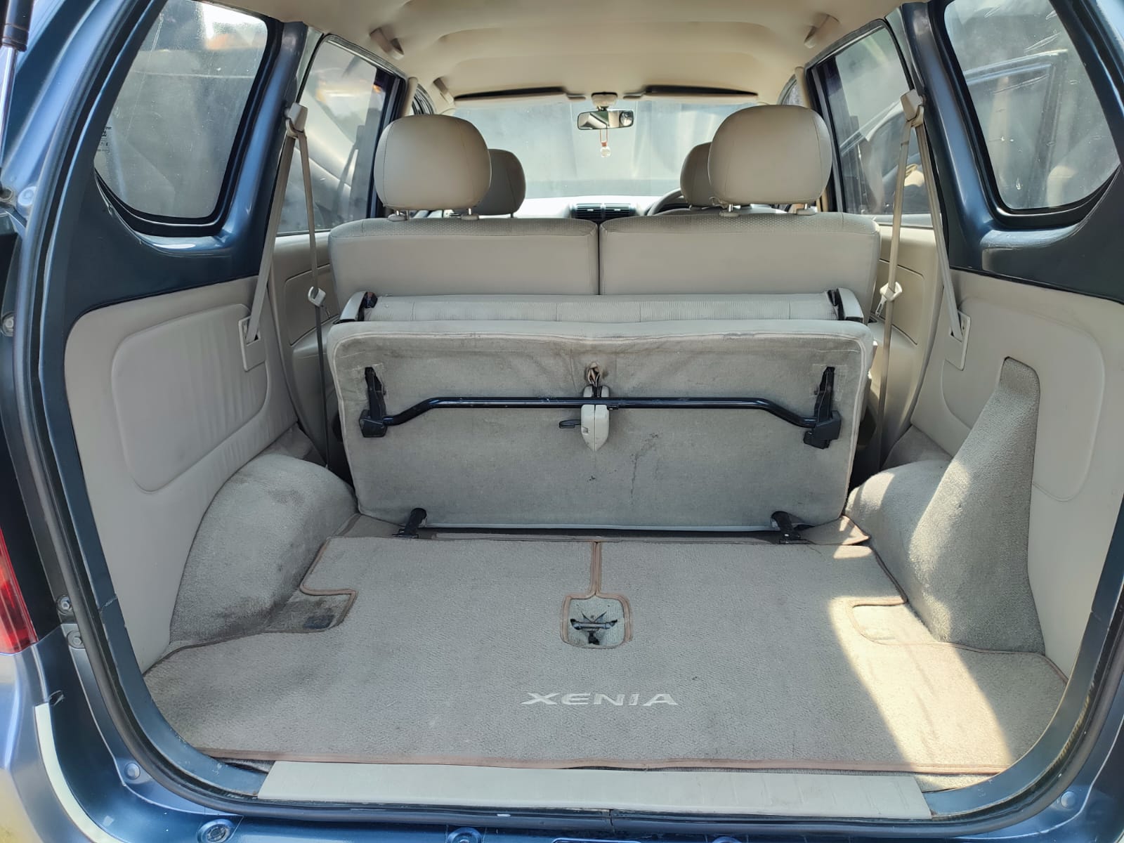 2010 Daihatsu Xenia  1.3 XI DLX FAMILY AT MNB 2010 Daihatsu Xenia  1.3 XI DLX FAMILY AT MNB