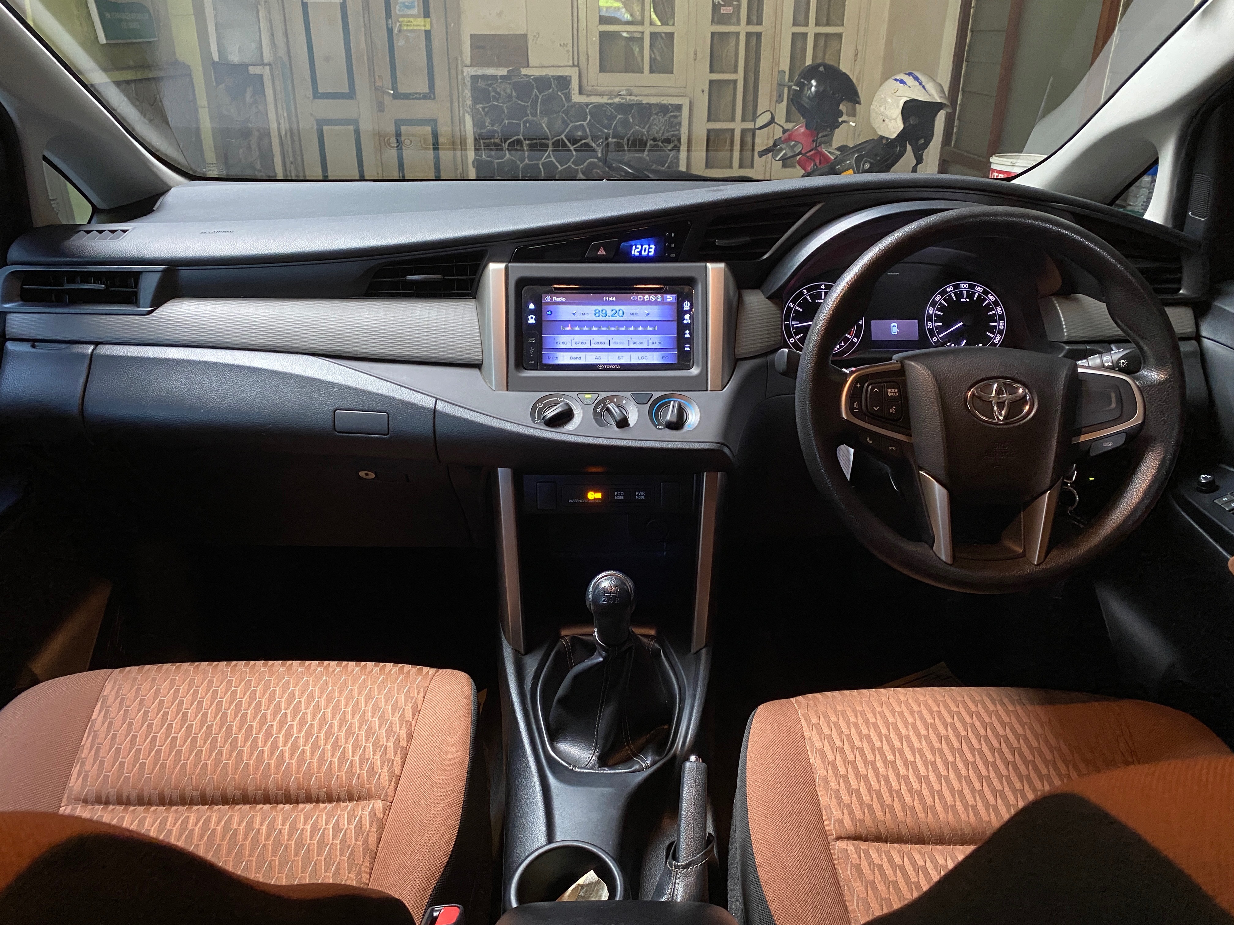 2017 Toyota Kijang Innova 2017 Toyota Kijang Innova