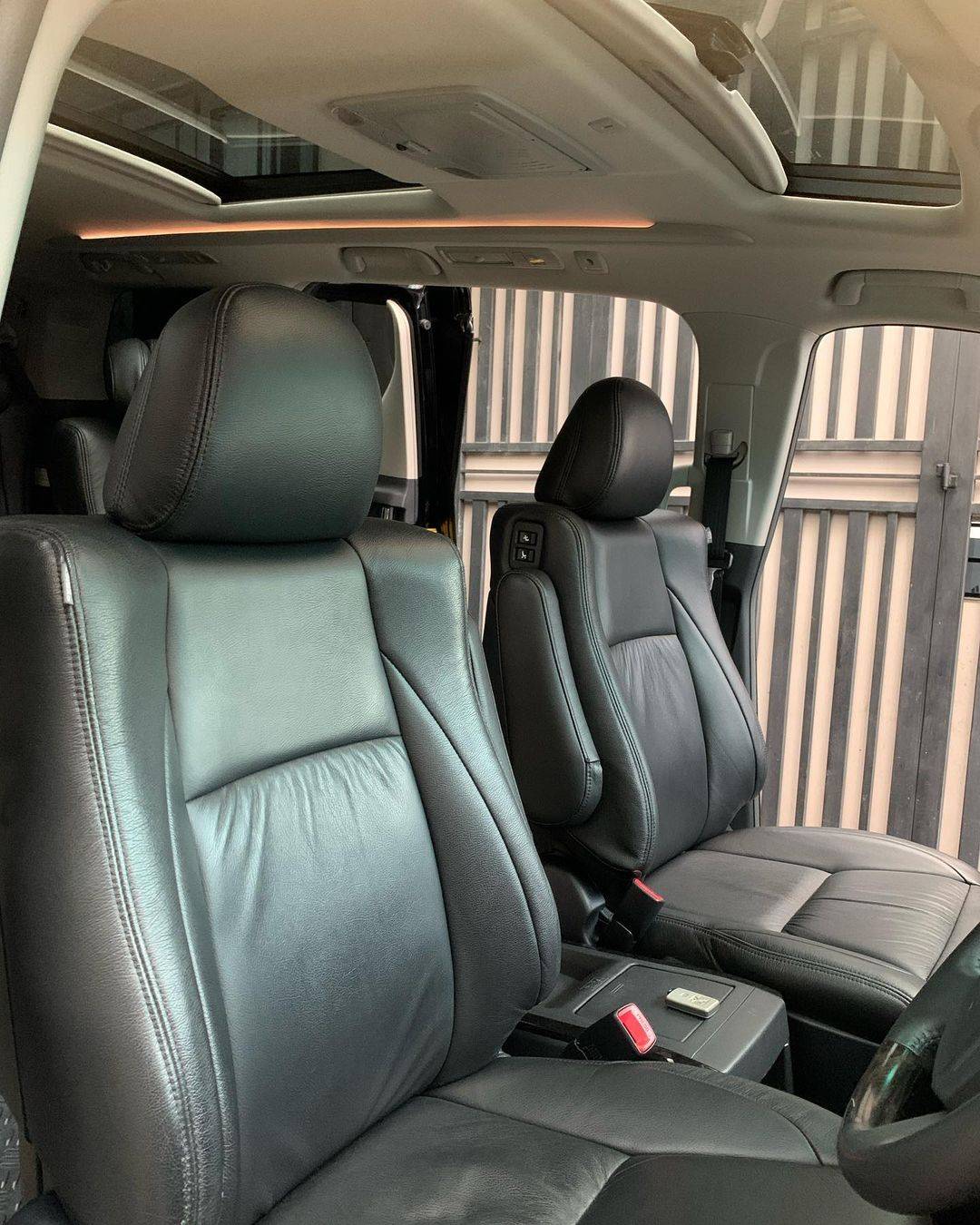 2012 Toyota Alphard Vellfire 2012 Toyota Alphard Vellfire