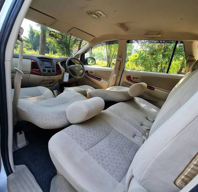 2015 Toyota Kijang Innova 2015 Toyota Kijang Innova