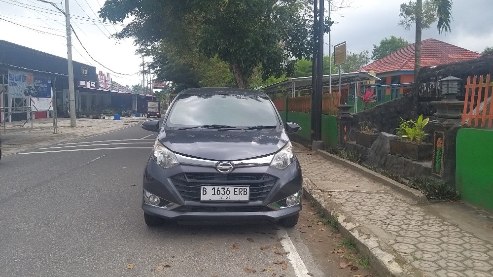 2017 Daihatsu Sigra 1.2 R MT