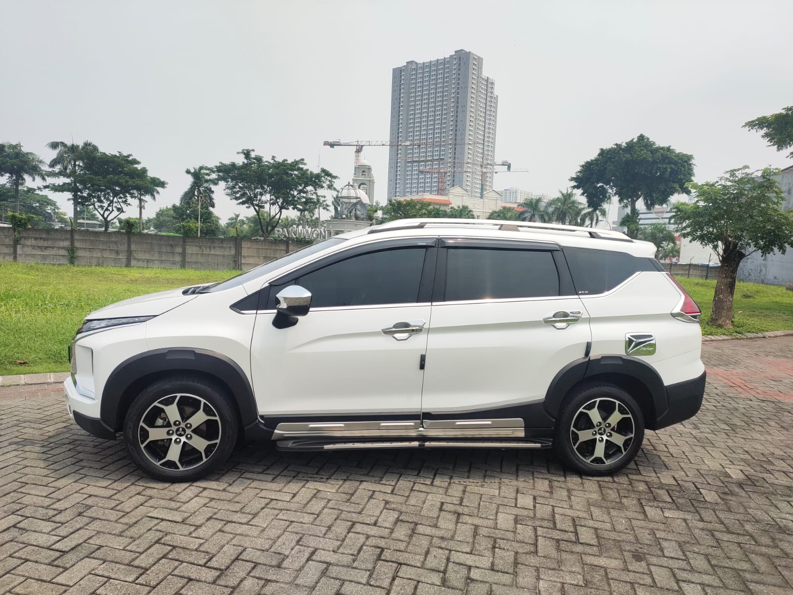 2021 Mitsubishi Xpander Cross 2021 Mitsubishi Xpander Cross