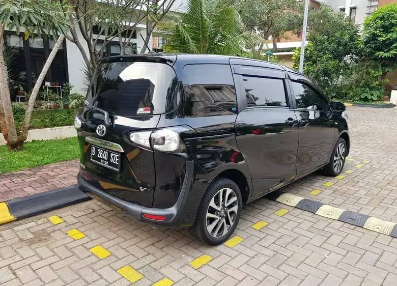 2016 Toyota Sienta 2016 Toyota Sienta