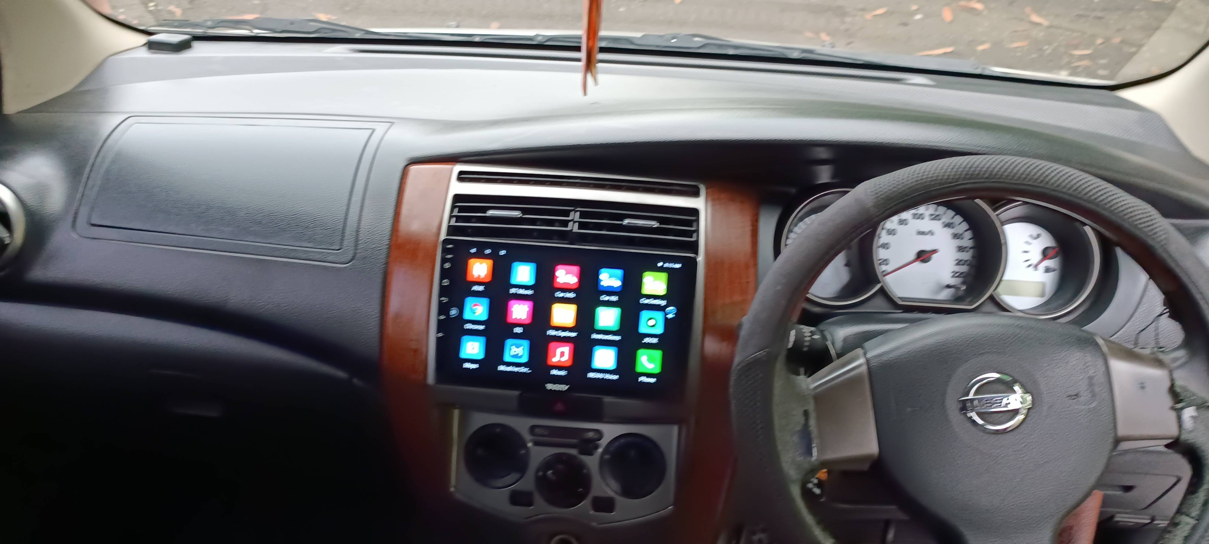 2011 Nissan Grand Livina 2011 Nissan Grand Livina