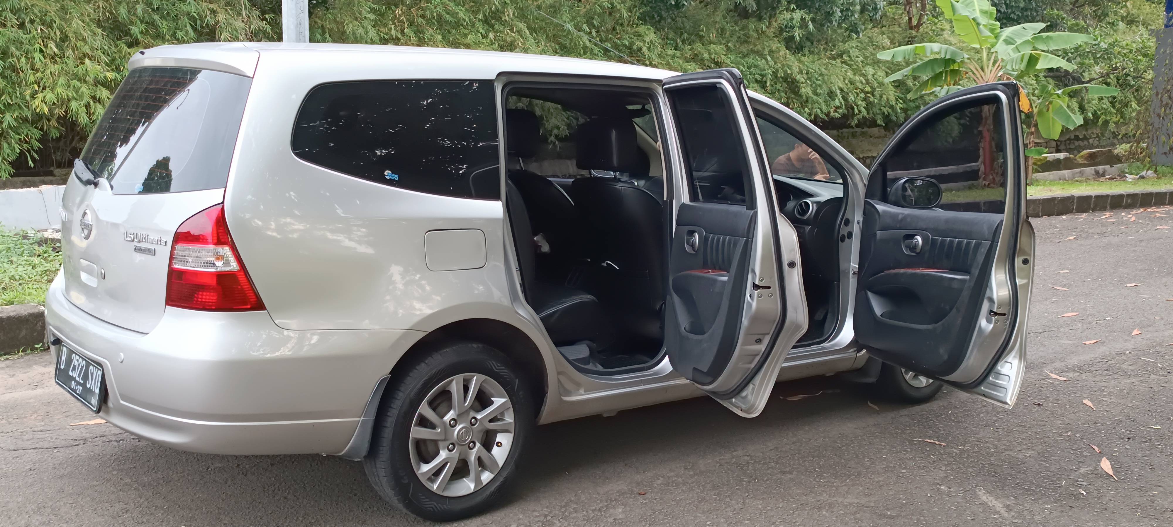 2011 Nissan Grand Livina 2011 Nissan Grand Livina