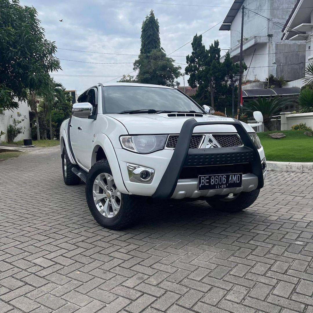 2012 Mitsubishi Strada Triton Bekas 2012 Mitsubishi Strada Triton Bekas