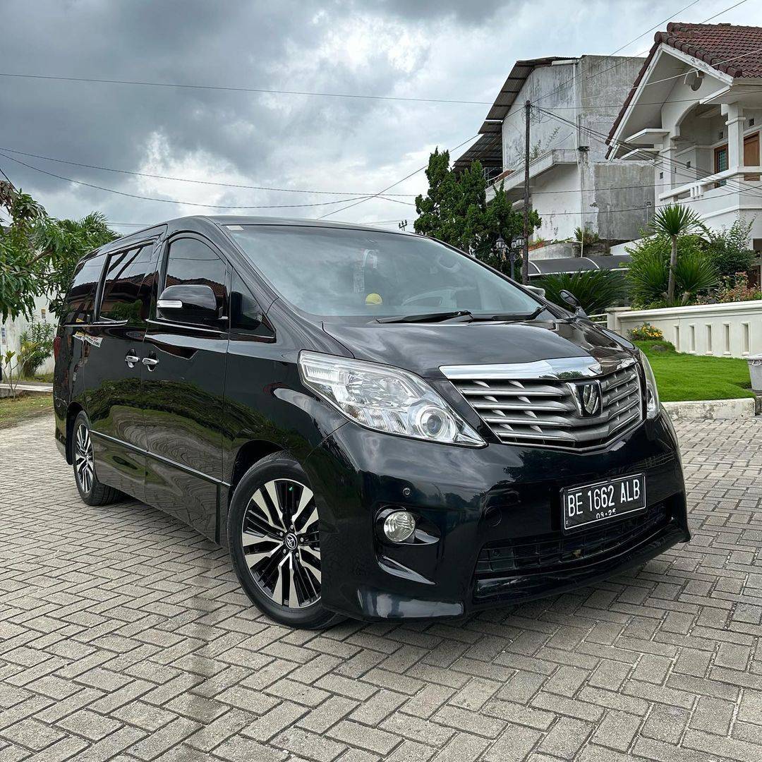 2010 Toyota Alphard 2010 Toyota Alphard