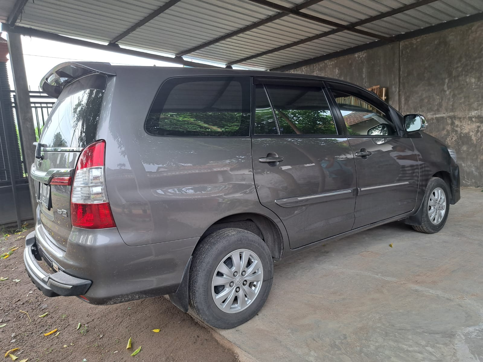 2014 Toyota Kijang Innova 2014 Toyota Kijang Innova