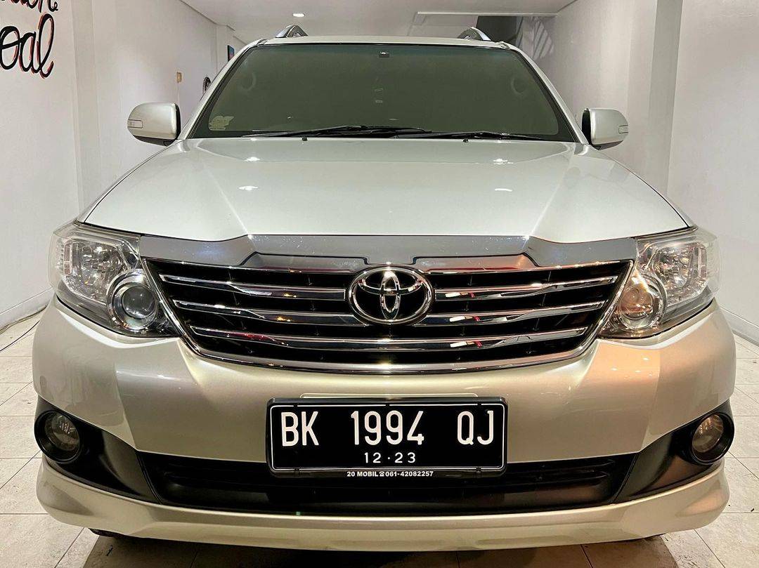 2012 Toyota Fortuner  2012 Toyota Fortuner
