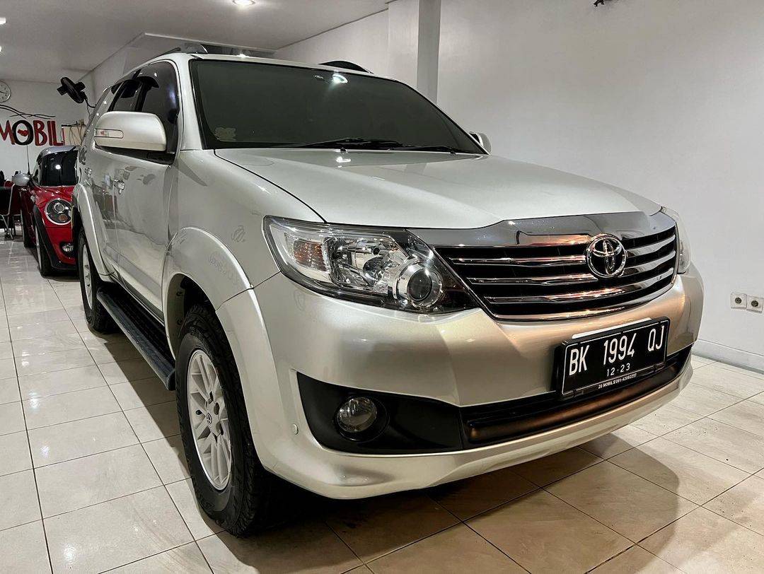 2012 Toyota Fortuner  2012 Toyota Fortuner