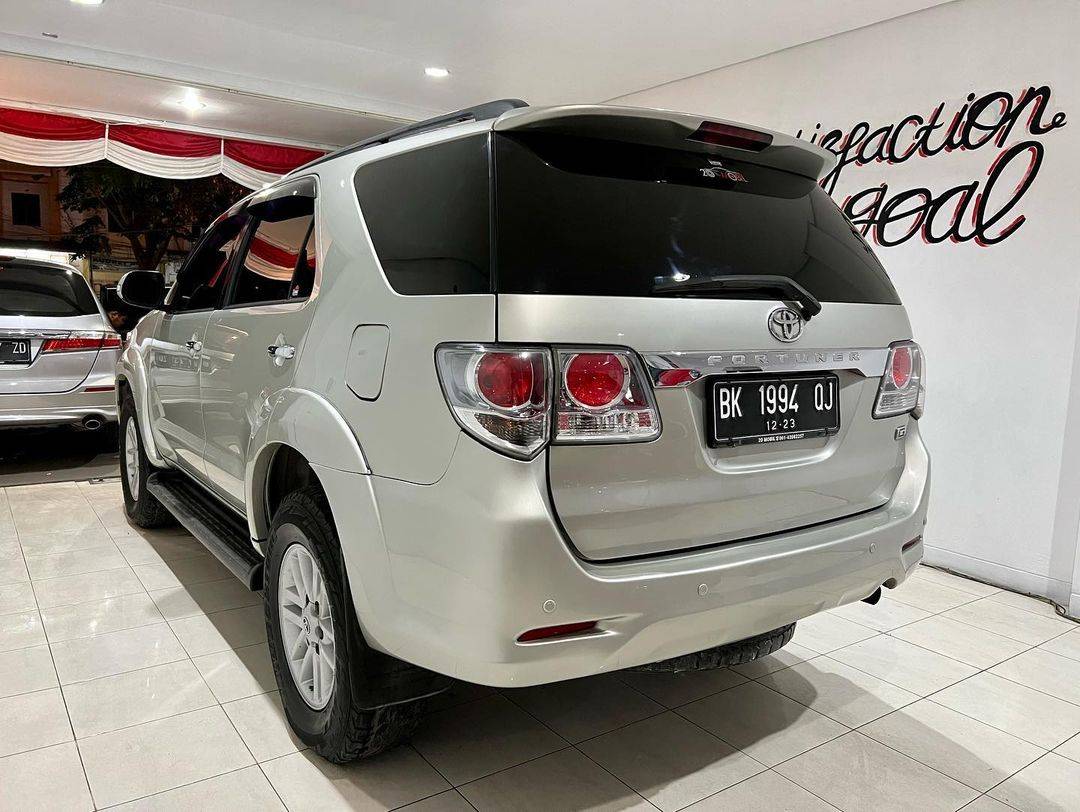 2012 Toyota Fortuner  2012 Toyota Fortuner