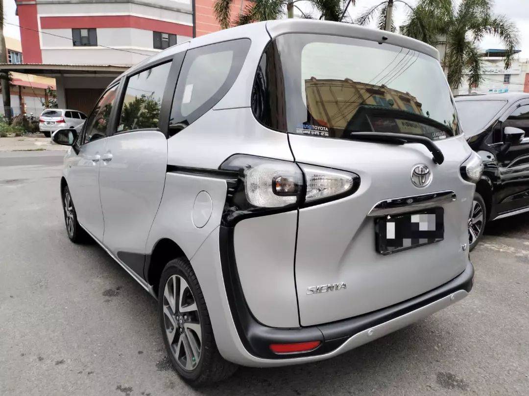 2016 Toyota Sienta 2016 Toyota Sienta