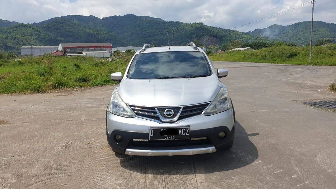 2015 Nissan Grand Livina Bekas 2015 Nissan Grand Livina Bekas