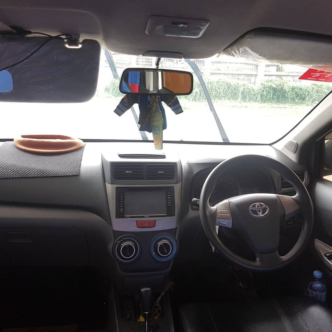 2012 Toyota Veloz 1.5L AT 2012 Toyota Veloz 1.5L AT