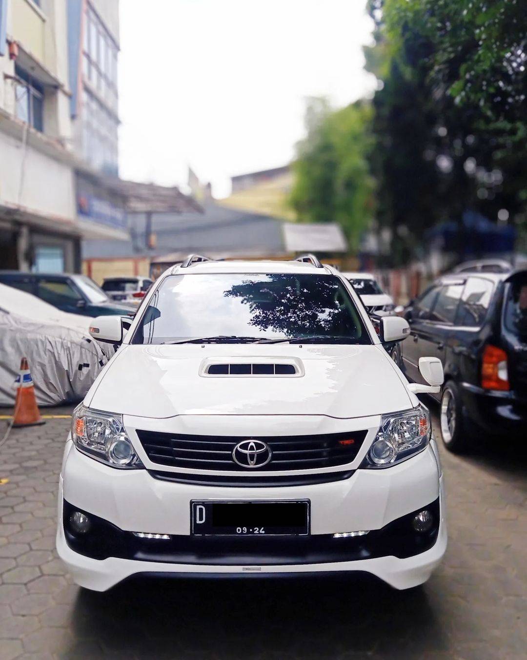 2014 Toyota Fortuner  Bekas 2014 Toyota Fortuner  Bekas