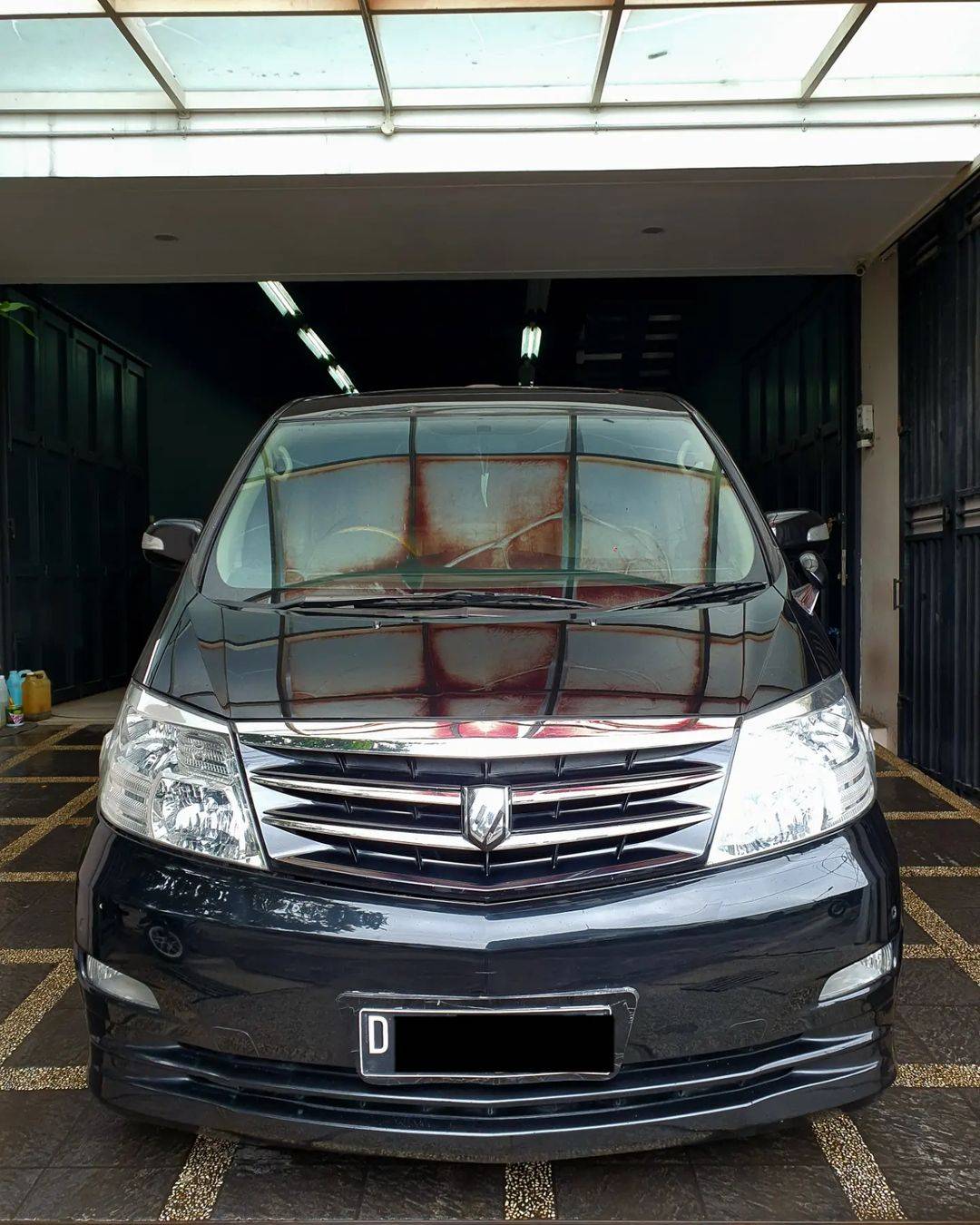 Second Hand 2006 Toyota Alphard Second Hand 2006 Toyota Alphard